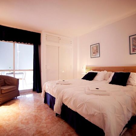 Apartamentos DC Benalmádena Exterior foto
