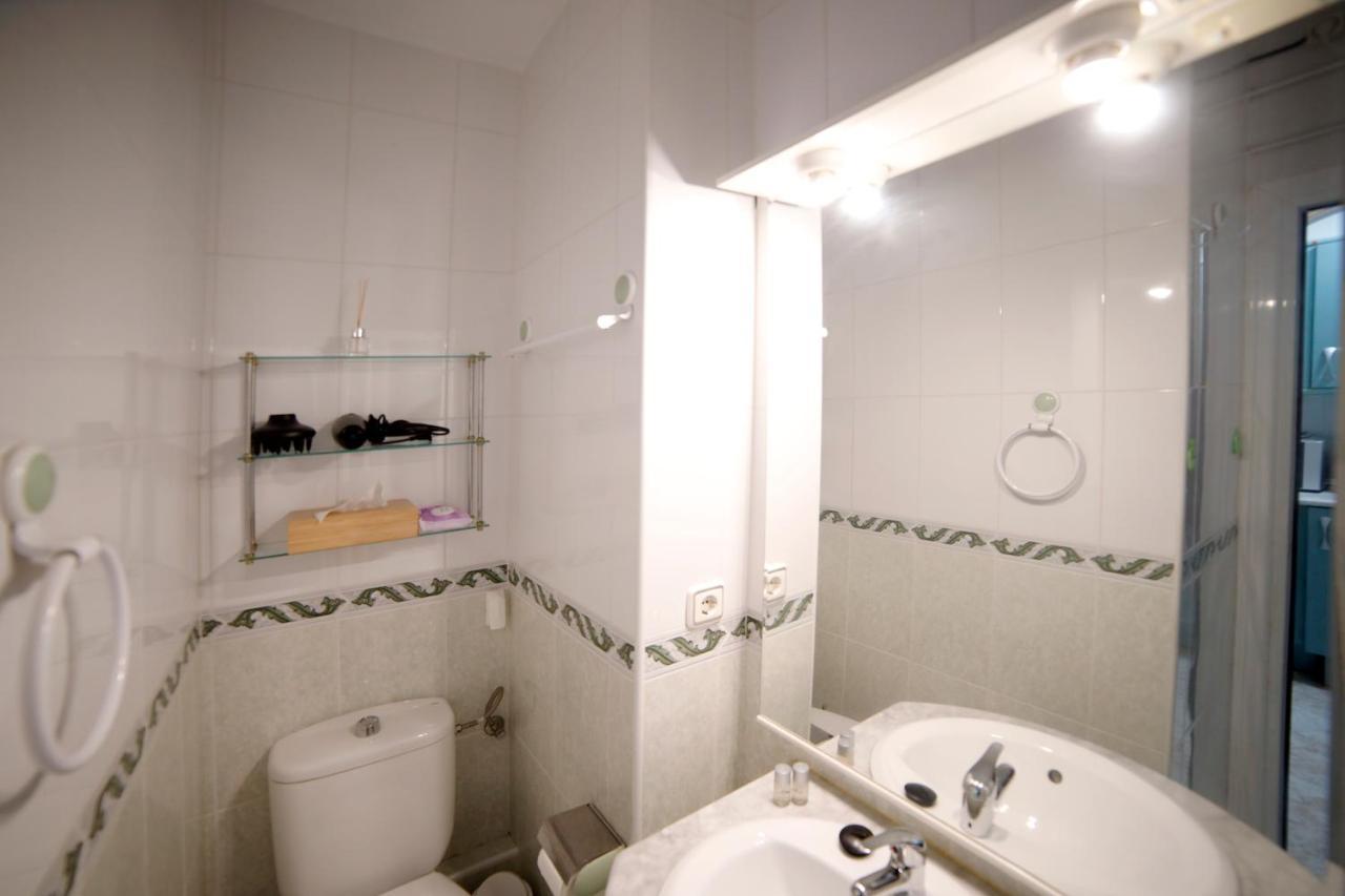 Apartamentos DC Benalmádena Exterior foto
